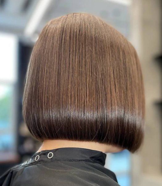 жіноча стрижка